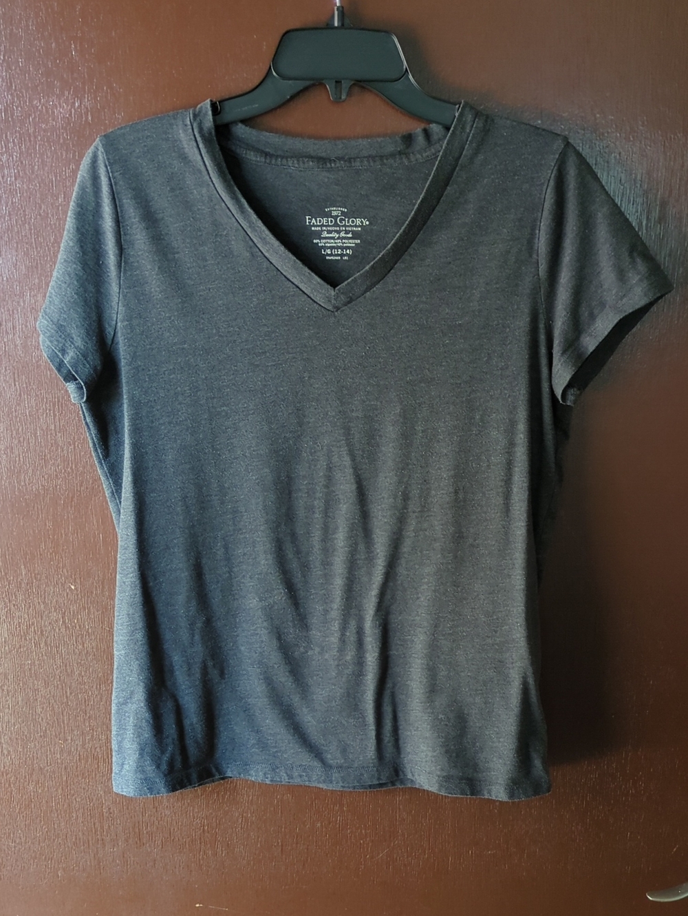 5 For $20. Short Sleeve T-shirt L